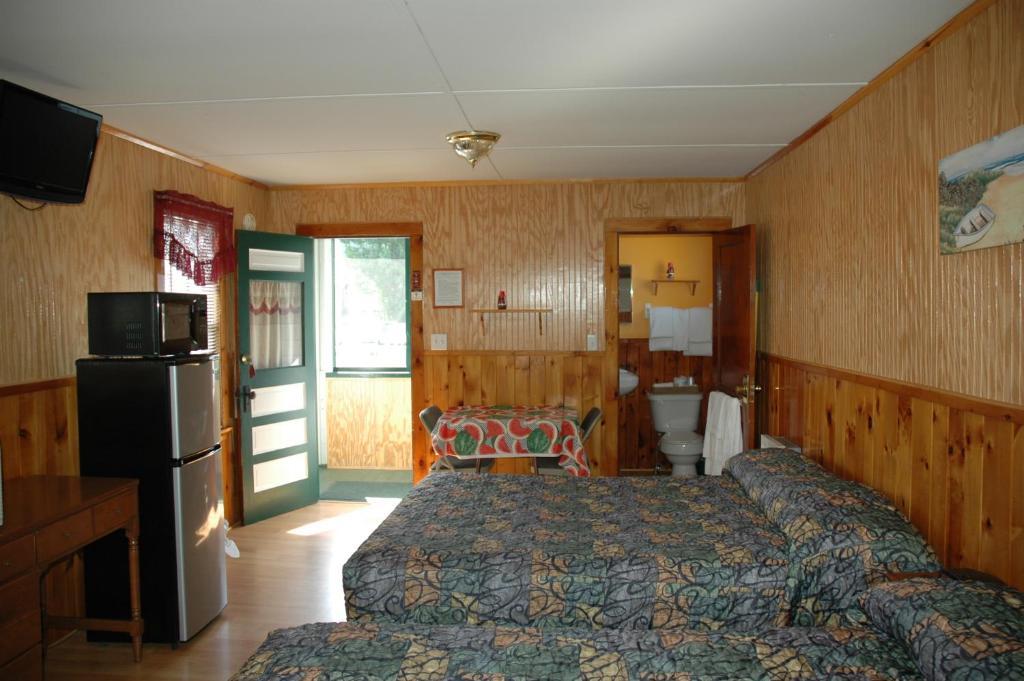 Channel Waterfront Cottages Weirs Beach Chambre photo