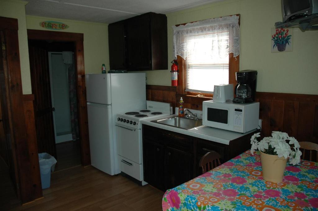 Channel Waterfront Cottages Weirs Beach Chambre photo